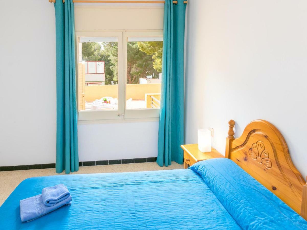 Velazquez-10 By Interhome * Roses