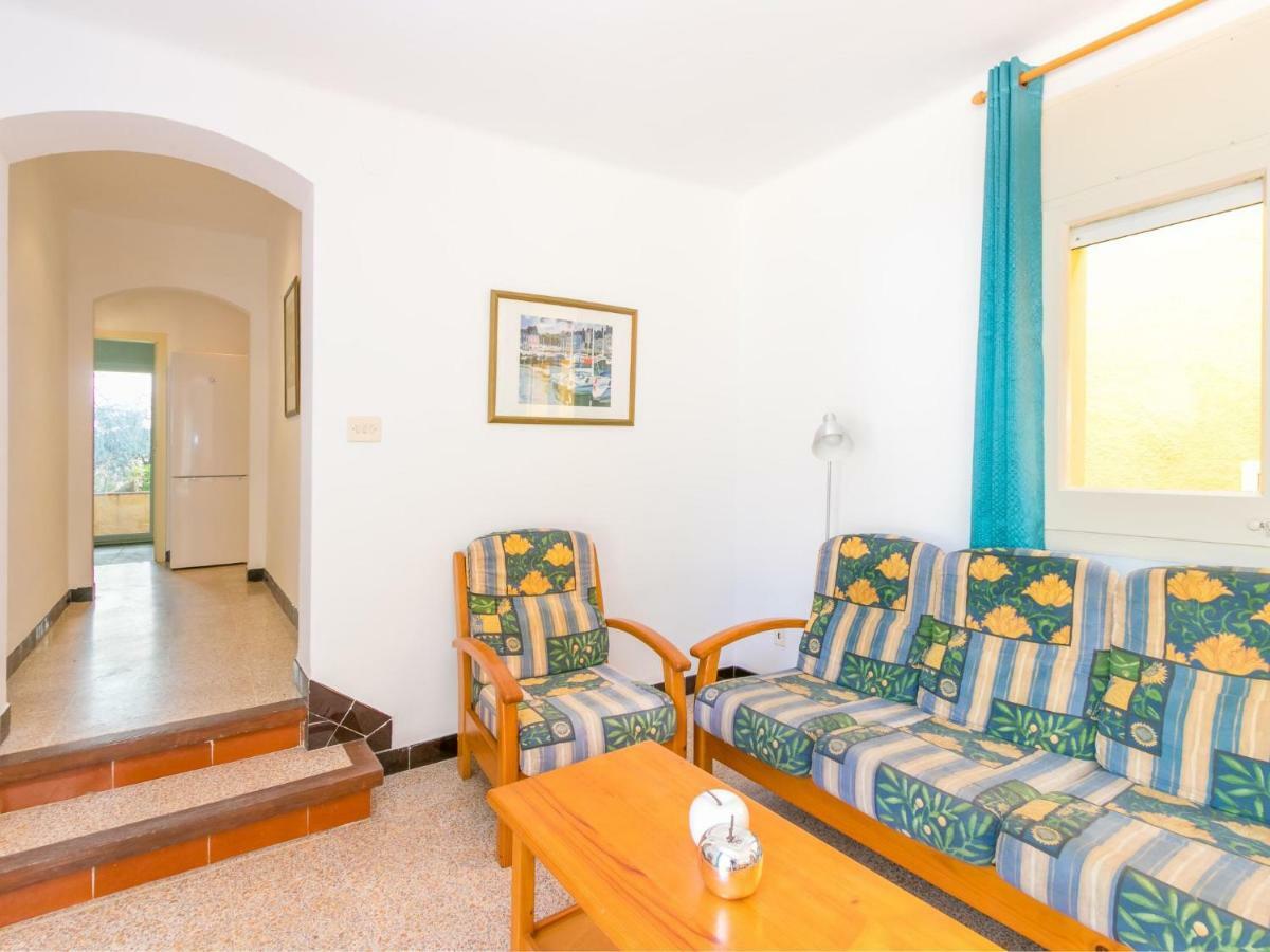 Velazquez-10 By Interhome Appartement Roses